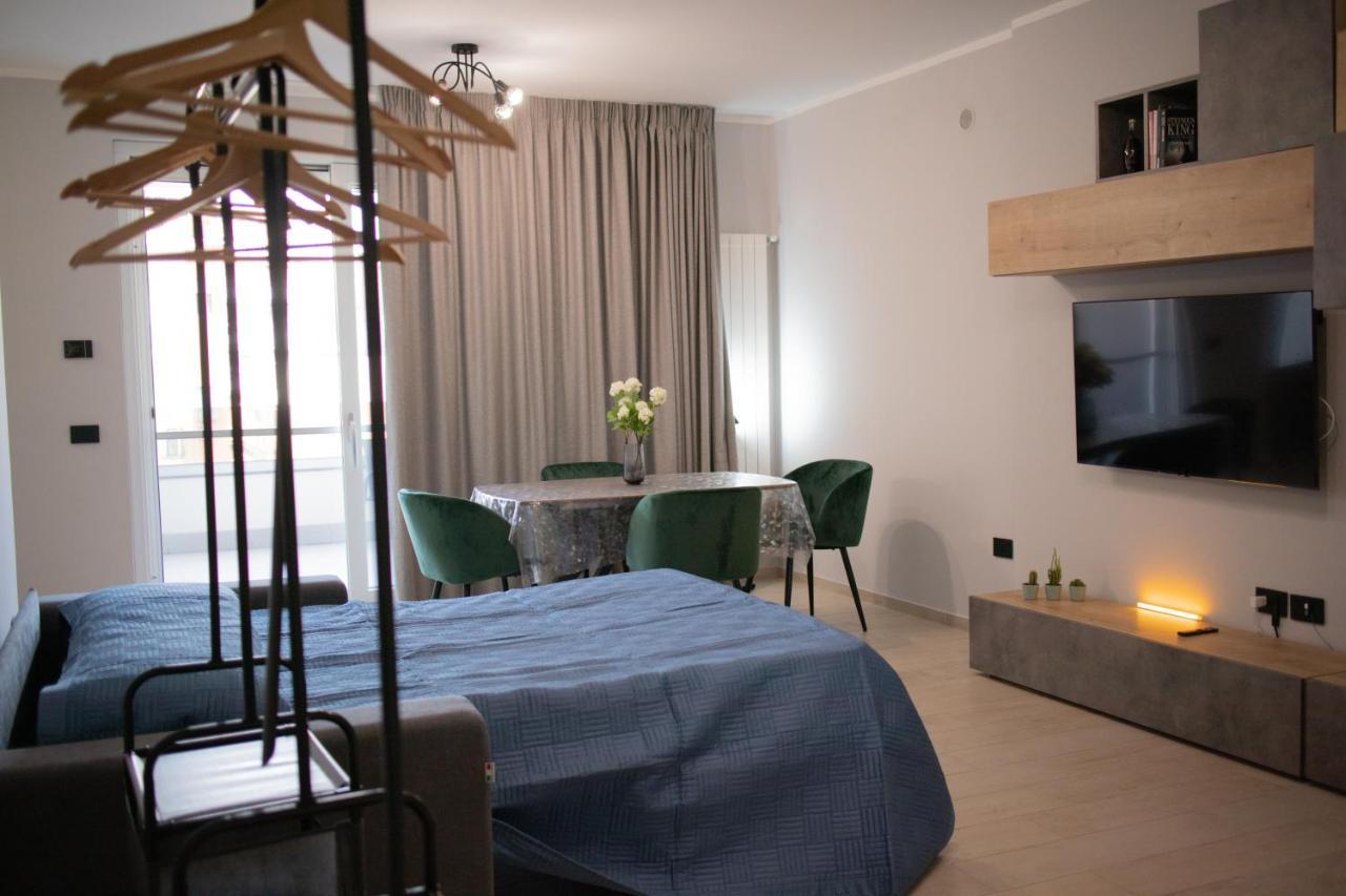 E-Twelve Apartment Неаполь Экстерьер фото